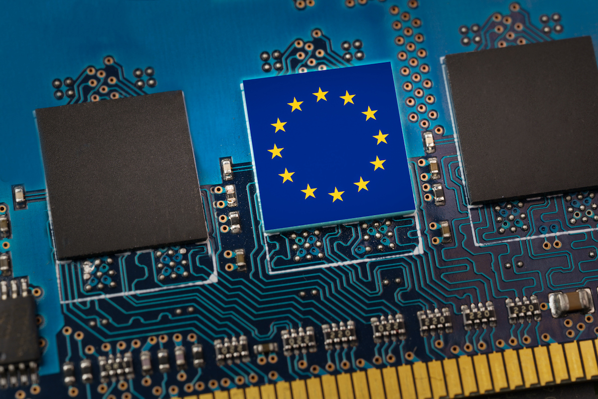 Eu technology istock  tanaonte  1301572256