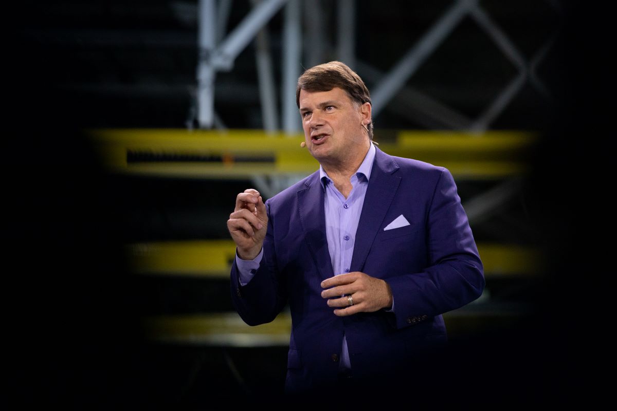 Ford ceo jim farley bloomberg
