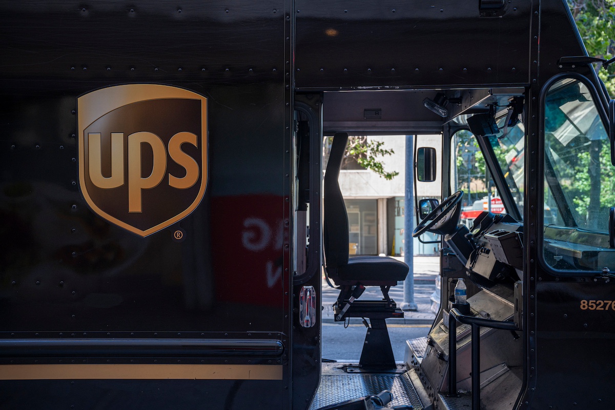Ups delivery bloomberg 432035613